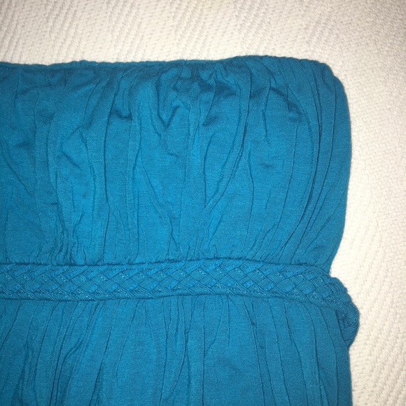 🌸 Strapless Stone Flower Dress in Turquoise! 🌸 - Picture 4 of 6